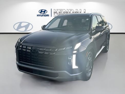 Certified 2024 Hyundai Palisade Limited image 3