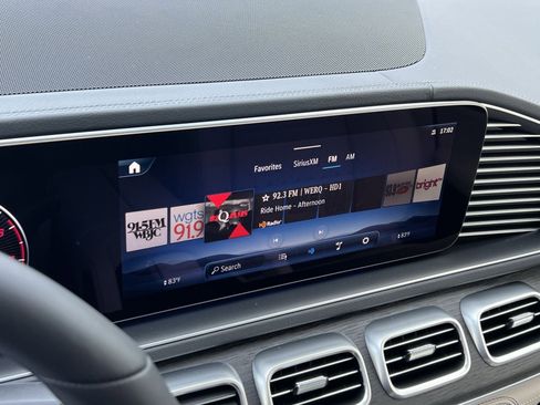 New 2026 Mercedes-Benz GLE 450 4MATIC image 16