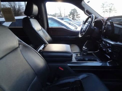 Used 2021 Ford F150 Lariat w/ Equipment Group 502A High image 8