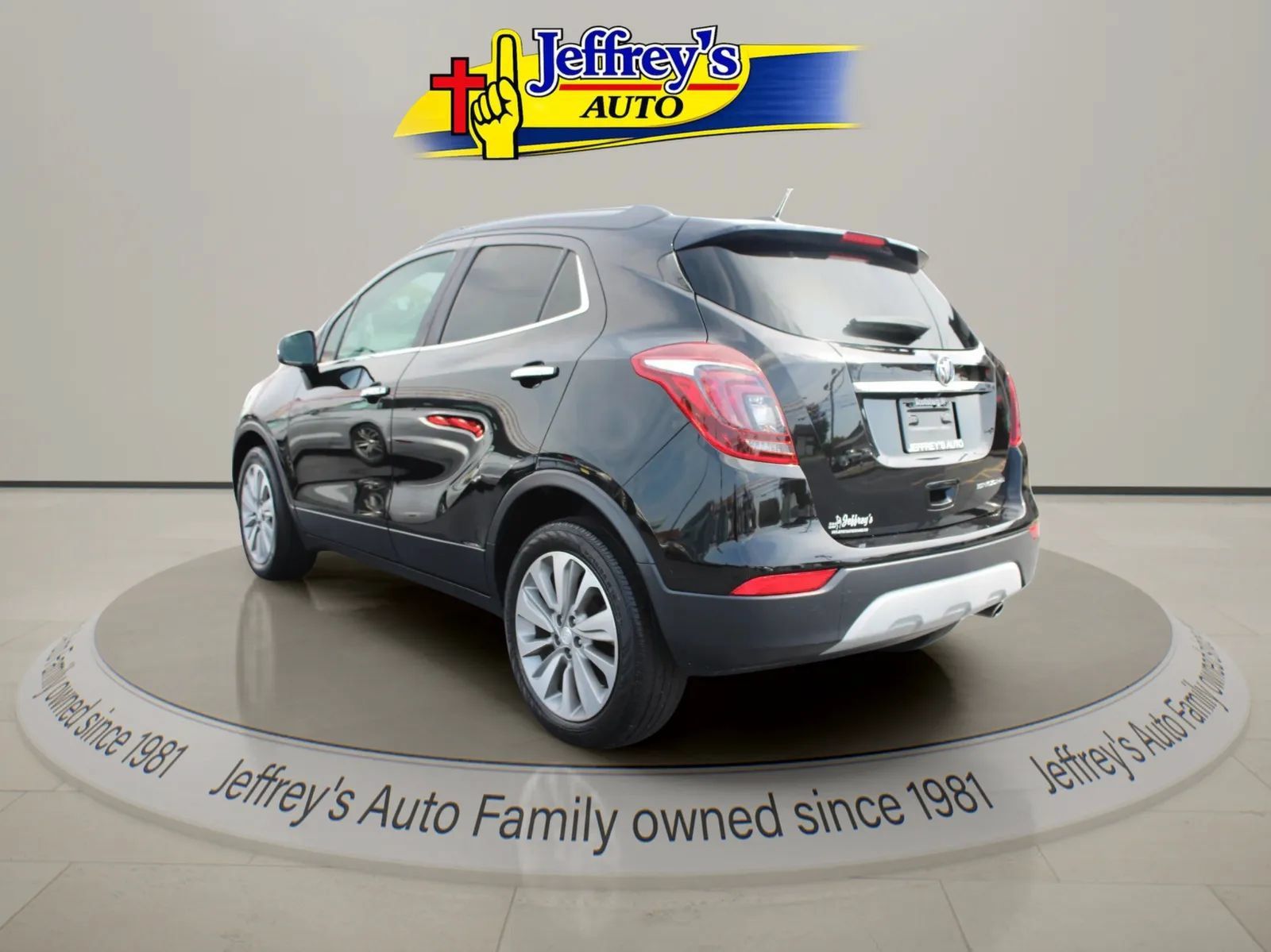 Used 2019 Buick Encore Preferred FWD image 2