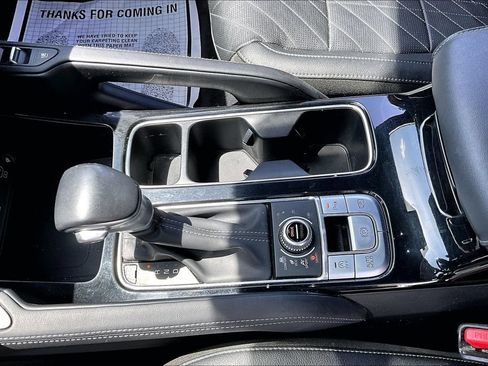 Used 2023 Kia Telluride SX Prestige X-Pro AWD/4WD image 18