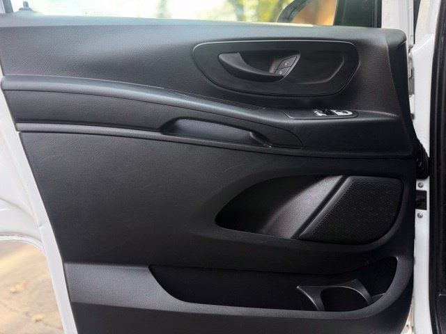 Used 2020 Mercedes-Benz Metris image 11