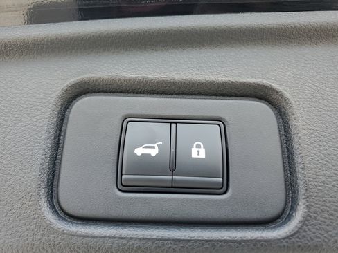 Certified 2024 Nissan Pathfinder Platinum w/ Cargo Package image 17