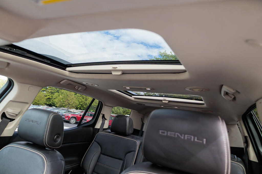 Used 2020 GMC Acadia Denali AWD/4WD image 7