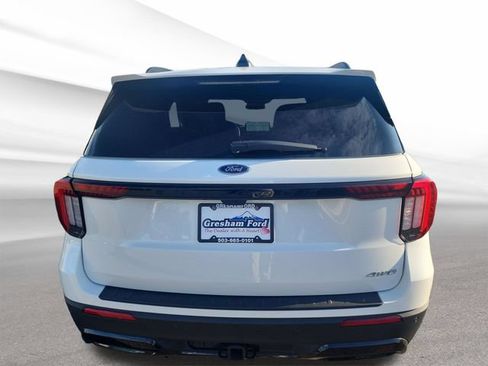 Used 2025 Ford Explorer ST-Line AWD/4WD image 4