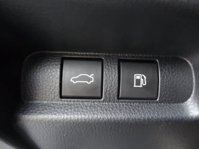 Certified 2026 Toyota Crown AWD/4WD image 15