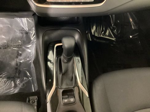Used 2021 Toyota Corolla LE FWD image 18