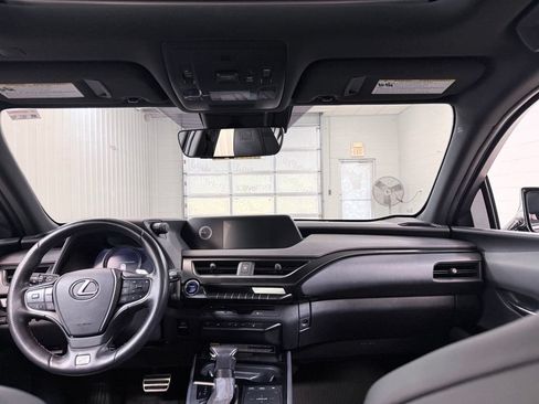 Used 2022 Lexus UX 250h F Sport w/ F Sport Premium Package AWD/4WD image 28