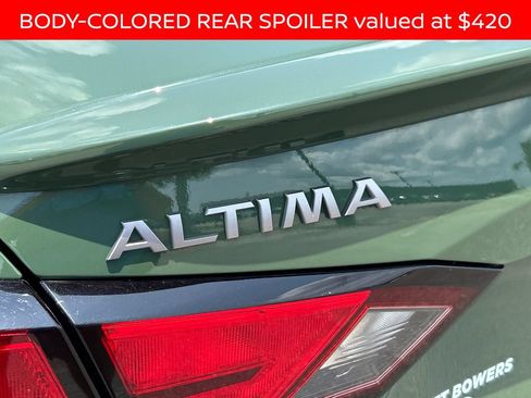 Used 2025 Nissan Altima 2.5 SR FWD image 5
