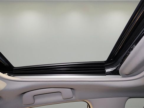 Certified 2021 Toyota Camry LE image 22