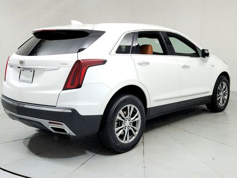 Used 2021 Cadillac XT5 Premium Luxury w/ LPO, Floor Liner Package FWD image 5