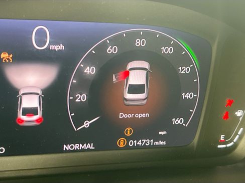 Used 2024 Honda Accord Sport image 12