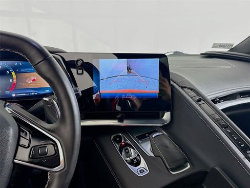 Used 2024 Chevrolet Corvette Stingray Convertible image 15