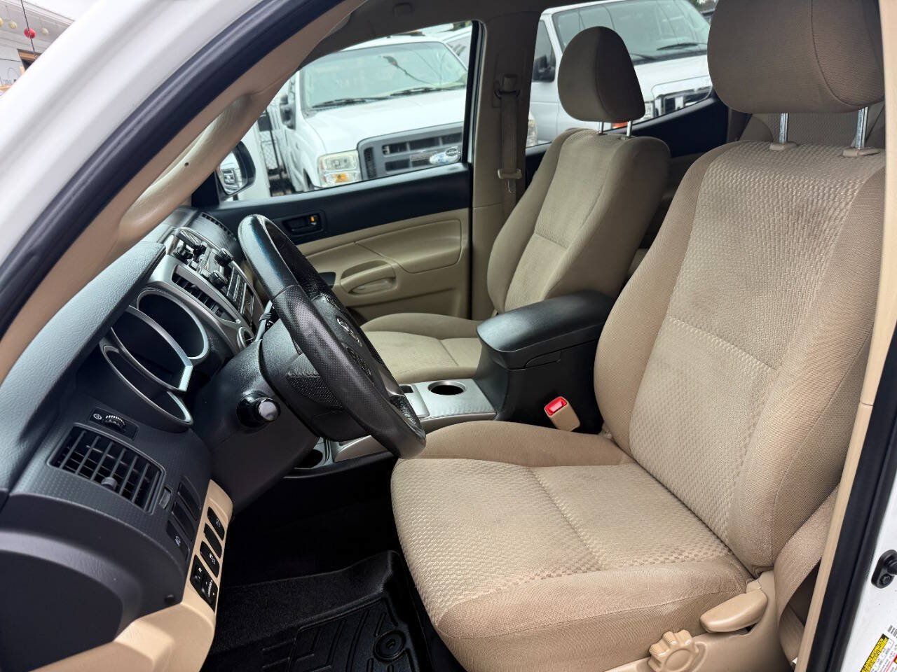 Used 2012 Toyota Tacoma 4x4 Double Cab w/ SR5 Pkg image 13