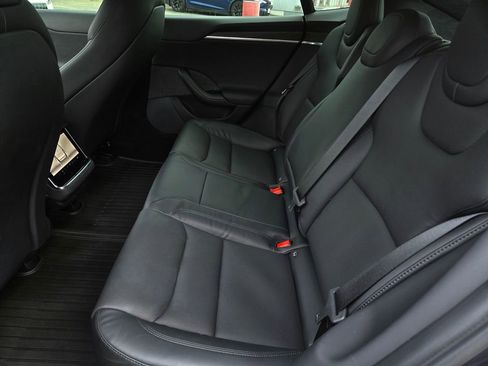 Used 2021 Tesla Model S Long Range image 12