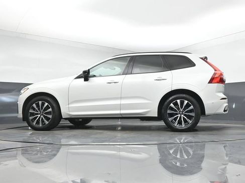 Used 2024 Volvo XC60 B5 Plus w/ Protection Package Premier AWD/4WD image 15