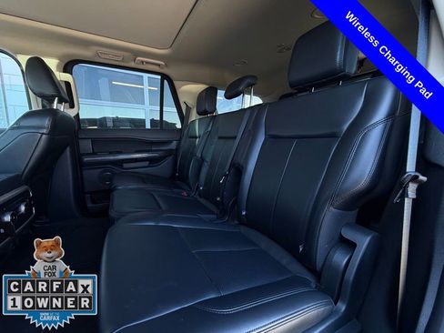 Used 2024 Ford Expedition XLT image 24