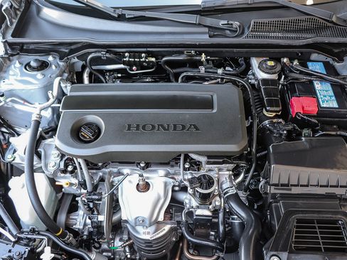 Certified 2025 Honda Civic Sport image 31