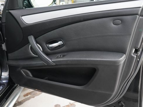 Used 2008 BMW M5 RWD image 9