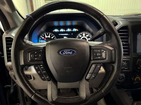 Used 2017 Ford F150 XLT w/ Equipment Group 302A Luxury image 7