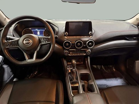 Used 2024 Nissan Sentra SR w/ SR Premium Package image 18