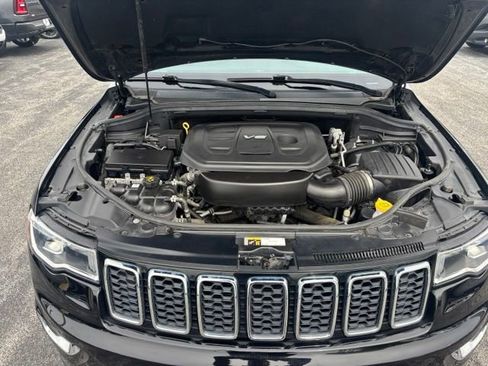 Used 2017 Jeep Grand Cherokee Limited w/ Trailer Tow Group IV AWD/4WD image 13