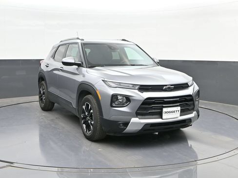 Used 2023 Chevrolet TrailBlazer LT w/ Convenience Package FWD image 21