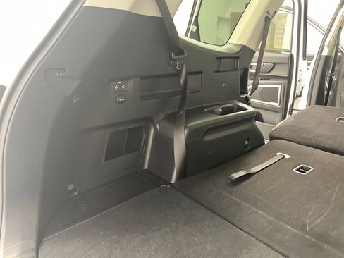 Used 2025 Kia Telluride S FWD image 40