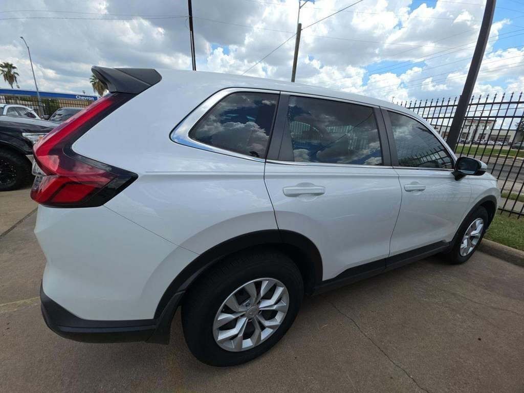 Used 2024 Honda CR-V LX image 5