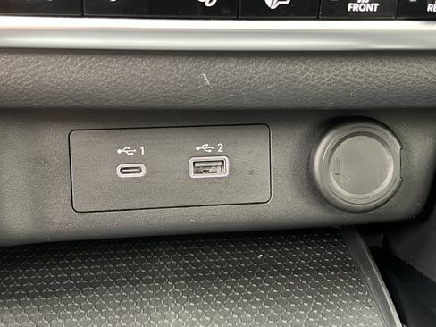 Used 2023 Nissan Rogue SV w/ SV Premium B Package AWD/4WD image 23