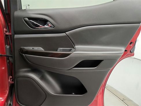 Used 2023 GMC Acadia AT4 w/ Technology Package image 37