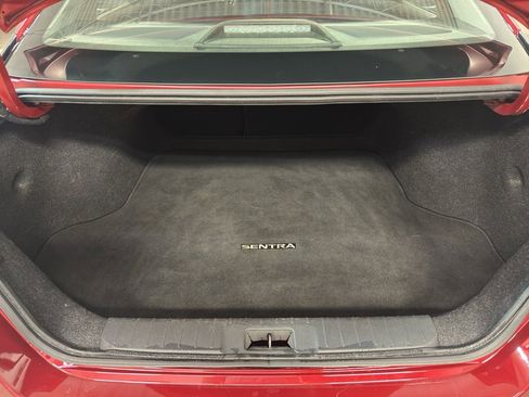 Used 2021 Nissan Sentra SR image 29