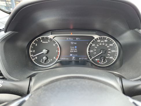 Used 2024 Nissan Altima 2.5 SR AWD/4WD image 24