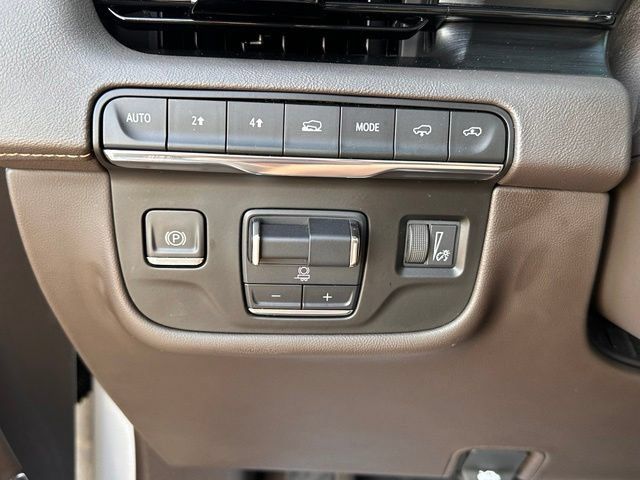 Used 2021 Cadillac Escalade Sport w/ Driver Assist Tech Package AWD/4WD image 19