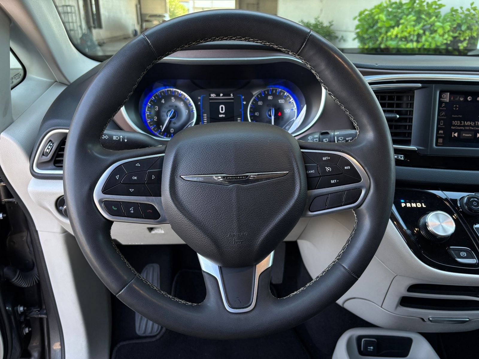 Used 2023 Chrysler Voyager LX FWD image 29