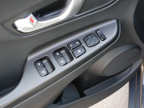 Certified 2023 Hyundai Kona Limited image 19