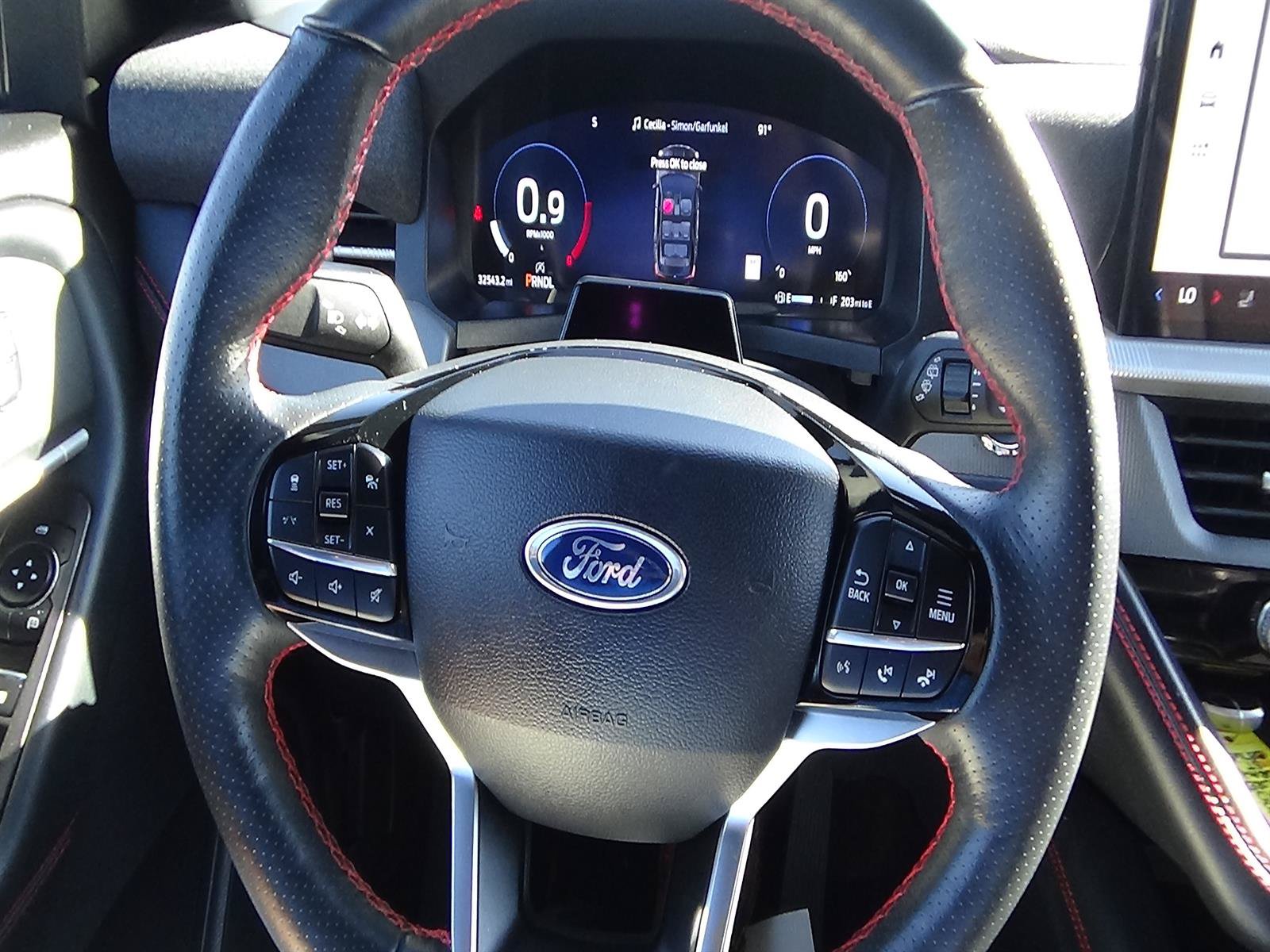 Used 2025 Ford Explorer ST-Line w/ ST-Line Street Pack AWD/4WD image 21