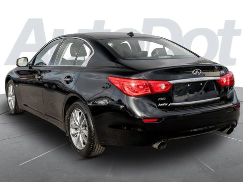 Used 2017 INFINITI Q50 3.0t Premium w/ Driver Assistance Package image 2