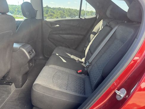 Used 2022 Chevrolet Equinox LT FWD image 10