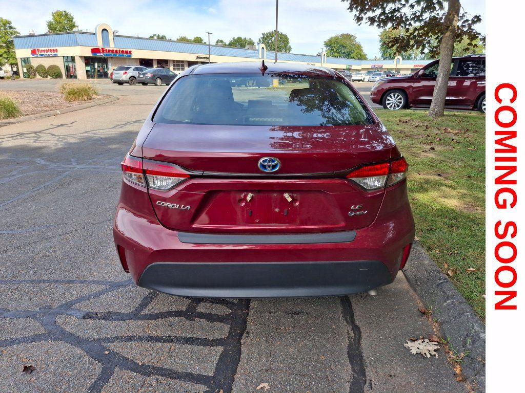 Used 2025 Toyota Corolla LE w/ LE Premium Package AWD/4WD image 7