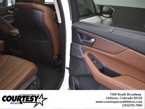 Certified 2025 Acura MDX SH-AWD w/ Technology Package image 28