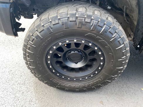 Used 2018 Toyota Tundra Platinum image 46