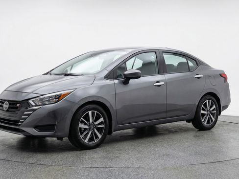 Used 2025 Nissan Versa SV FWD image 3