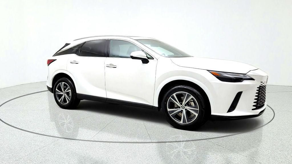 Used 2024 Lexus RX 350 Premium w/ Accessory Package (Z1) FWD image 3