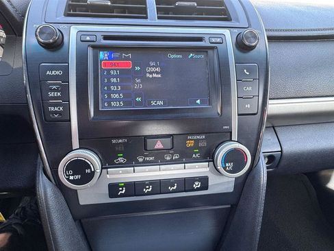Used 2012 Toyota Camry SE FWD image 58