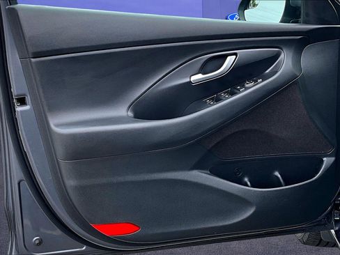 Used 2018 Hyundai Elantra GT FWD image 20