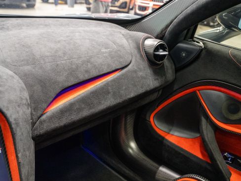 Used 2021 McLaren 765LT image 27