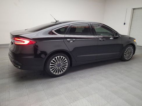 Used 2017 Ford Fusion SE w/ Fusion SE Technology Package image 10