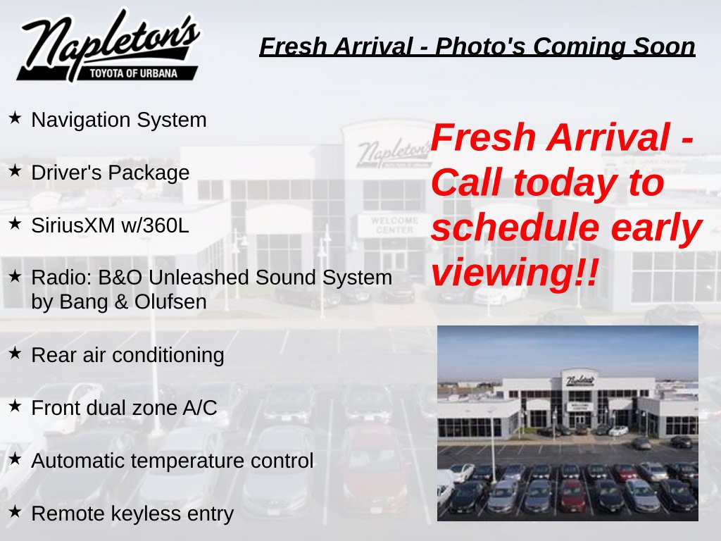 Used 2025 Ford Expedition Platinum w/ Driver's Package AWD/4WD image 1
