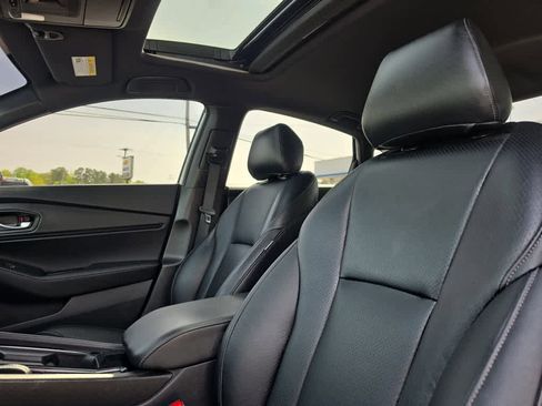 Used 2025 Honda Accord Sport image 14